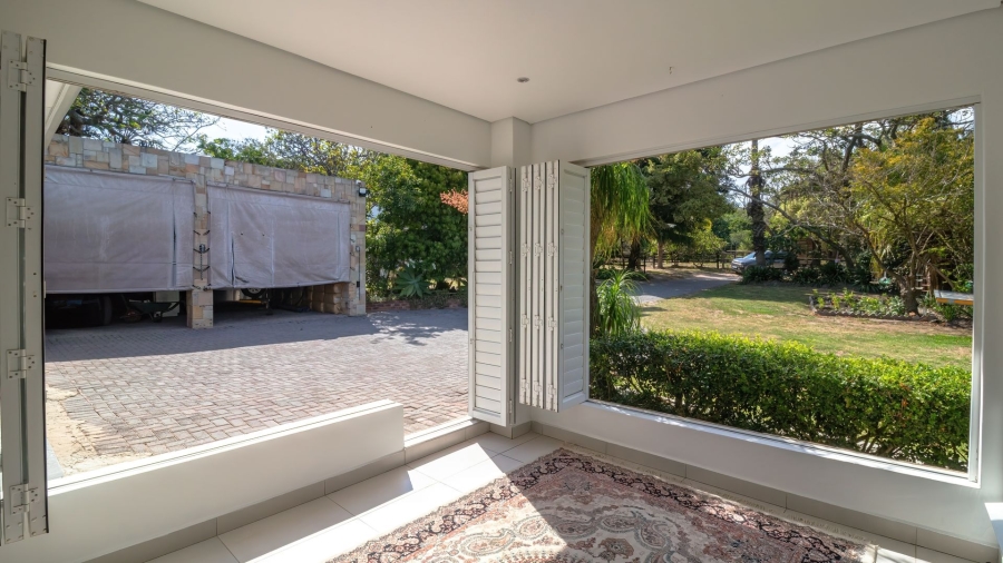 5 Bedroom Property for Sale in Sunrise On Sea Eastern Cape